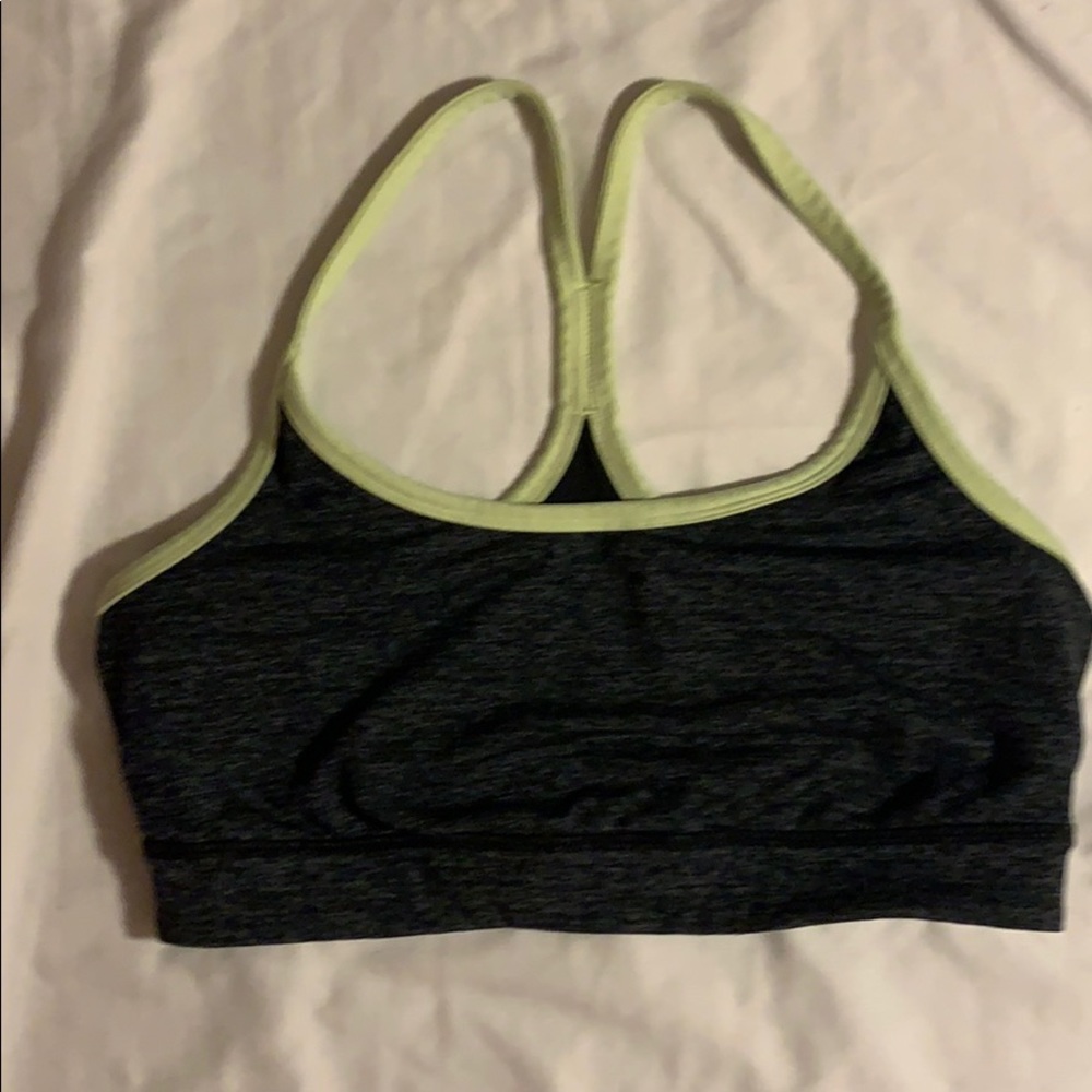 light support sports bra